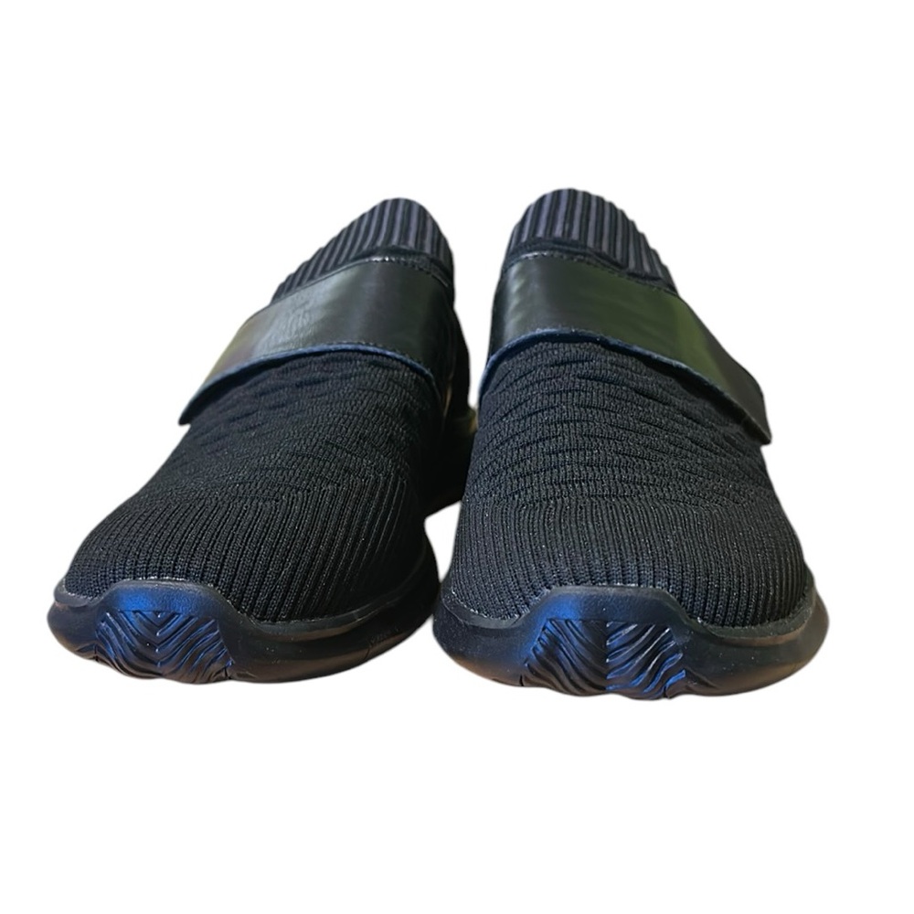 NWOT Men’s Black Propét Travelbound Strap Walking Shoes Sz 12